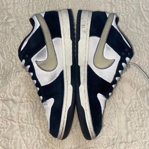 Womens Nike dunk lx size 8